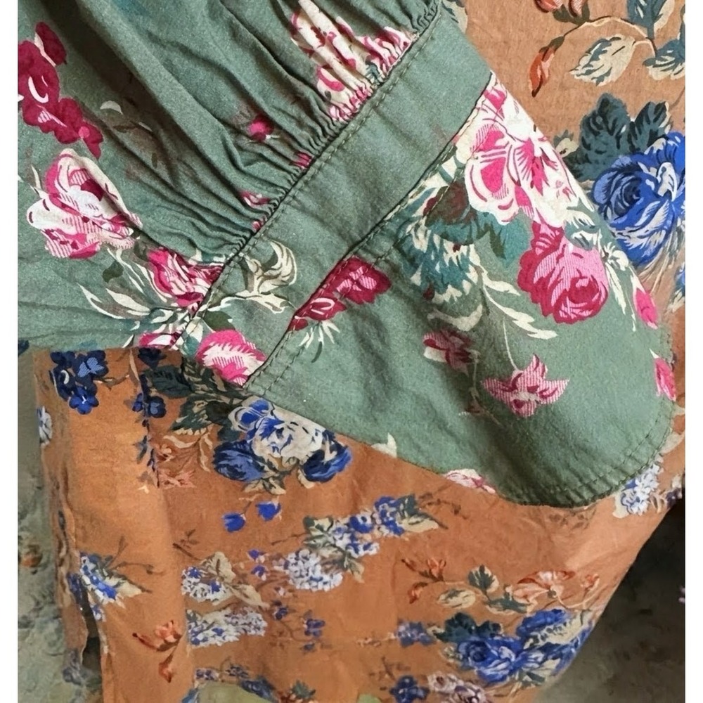 Blue Velvet Floral Button Down top Oversized - Picture 4 of 4